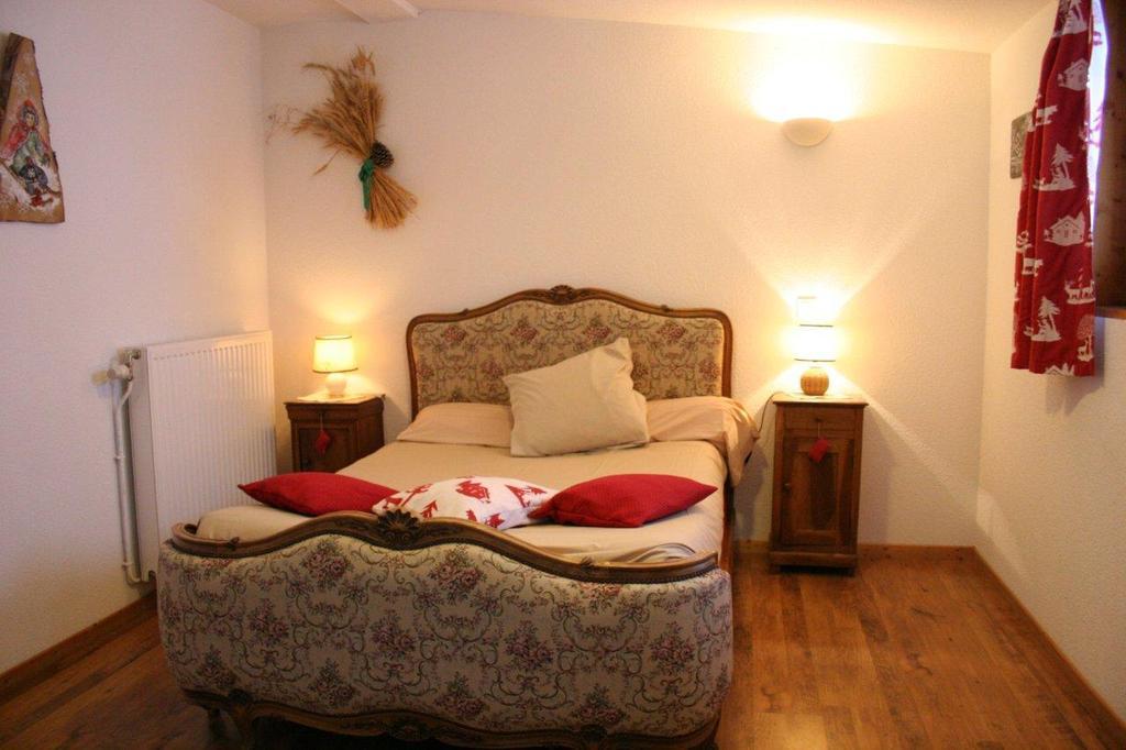 Etape De Fanfoue Hotel Chamrousse Room photo